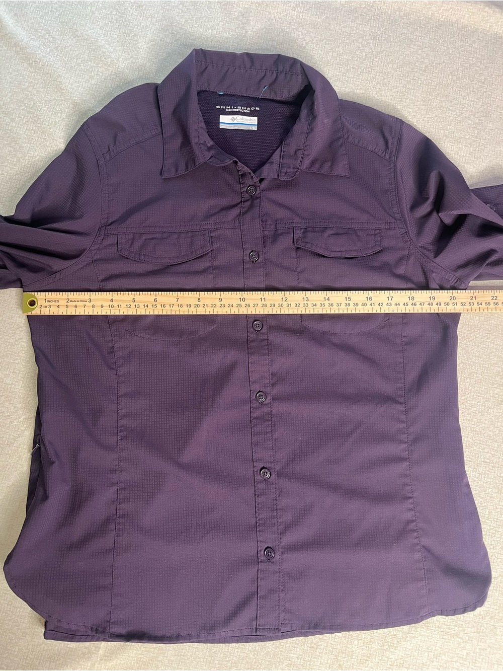 Columbia Women’s Purple Long-Sleeve Hiking/Fishing Shirt - Picture 4 of 6